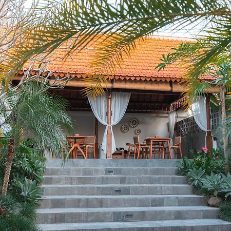 Mahalona Bali Stay Canggu Exteriör bild